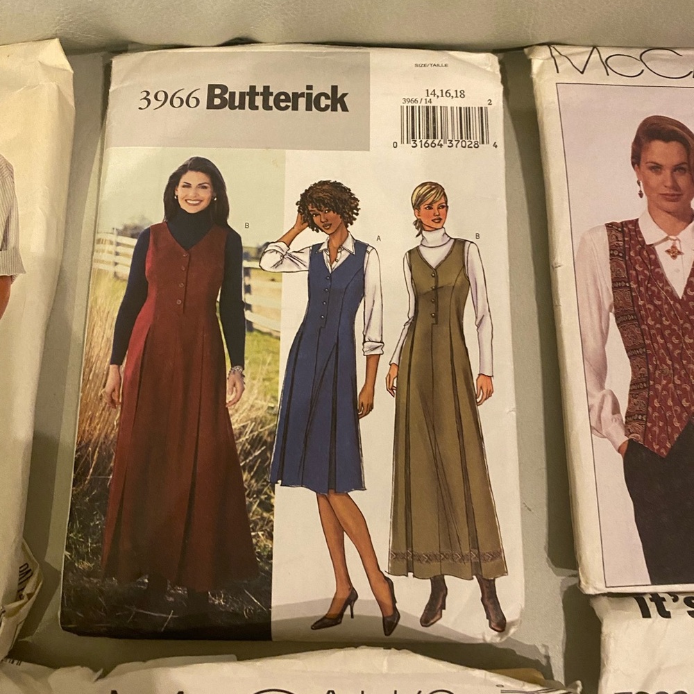 6 vintage sewing patterns - Picture 5 of 6